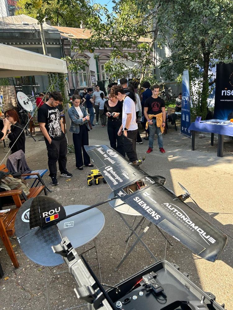 NOVA la expoziția FAST (fotografia 4 din 6)